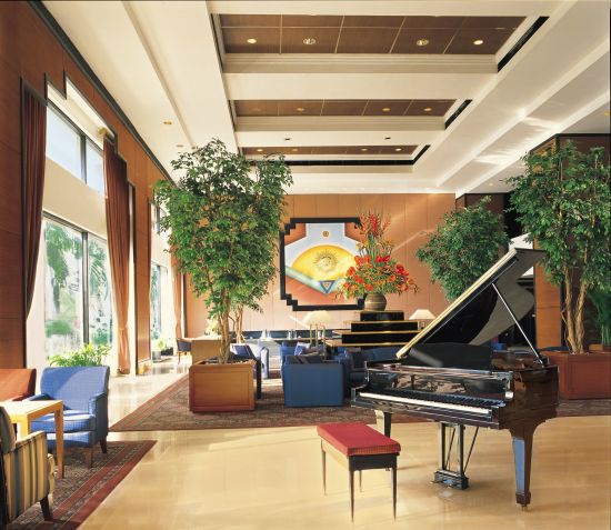 Trident Nariman Point in Mumbai:  Lobby