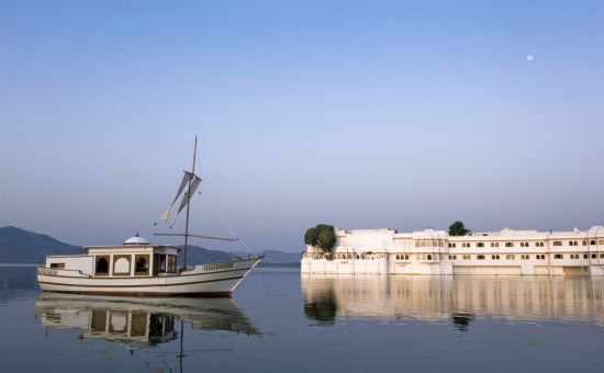 Taj Lake Palace à Udaipur:  Royal Spa Boat