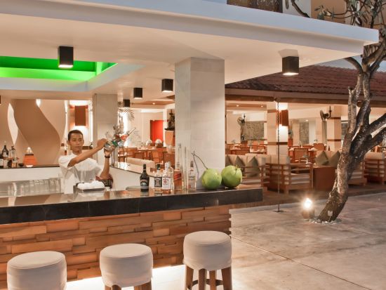 Bali Rani in Südbali:  Pool Bar