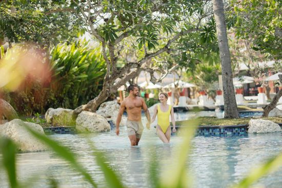 Nusa Dua Beach Hotel & Spa-Handwritten Collection in Südbali:  Swimmingpool
