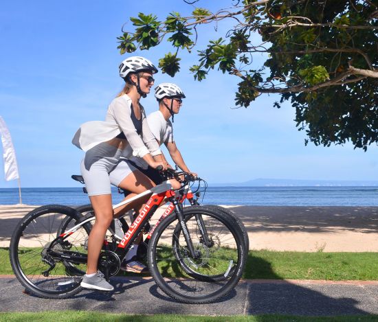 Nusa Dua Beach Hotel & Spa-Handwritten Collection in Südbali:  cycling