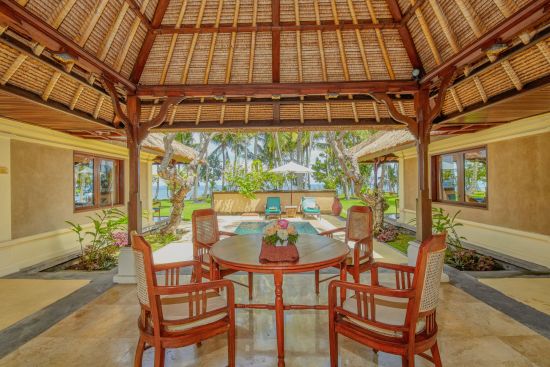 Puri Bagus Lovina in Nordbali:  Duplex Suite with Plunge Pool 