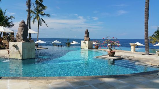 Siddhartha Oceanfront Resort & Spa in Ostbali:  Oceanfront Pool