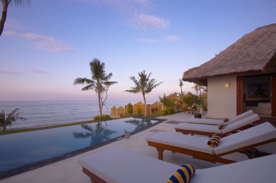 Siddhartha Oceanfront Resort & Spa in Ostbali:  2-Bedroom Oceanfront Pool Villa
