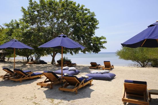 The Menjangan à Nord de Bali:  Beach club at Sentigi Beach