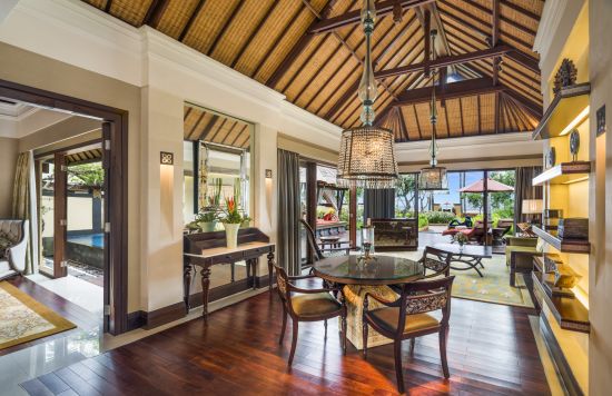 The St. Regis Bali Resort in Südbali:  The Strand Villa | Living Room