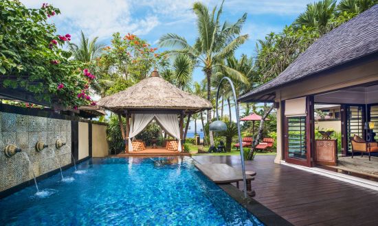 The St. Regis Bali Resort in Südbali:  The Strand Villa | The Private Pool and Gazebo