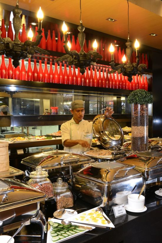 Horizon à Kota Kinabalu:  Restaurant | Deco Cafe & Grill