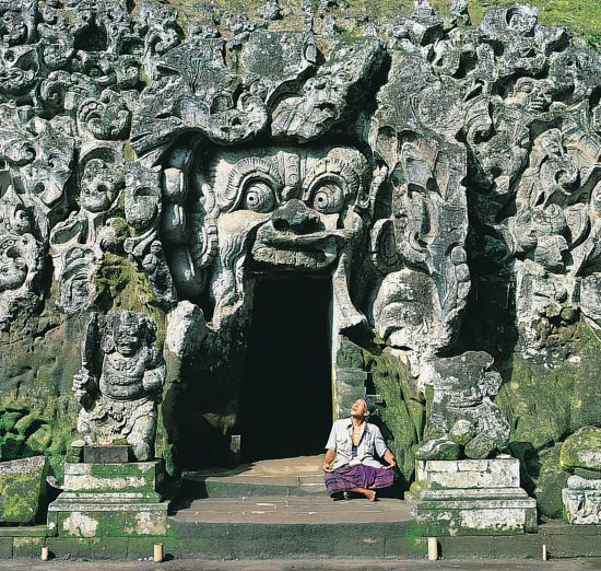Ubud und Umgebung in Südbali: Bali Elephant Cave Goa Gajah