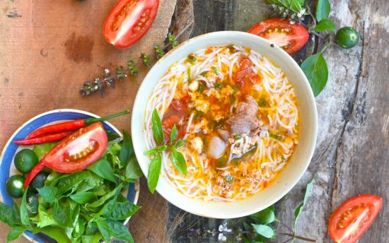 Good Morning Phnom Penh: Noodle Soup