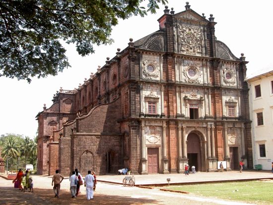 Vielfältiges Goa: Goa Basilica of Bom Jesus 001 - G