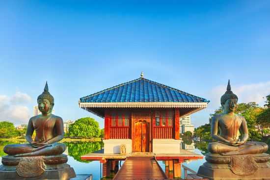temples et culture à Colombo: Seema Malaka Temple on Beira Lake