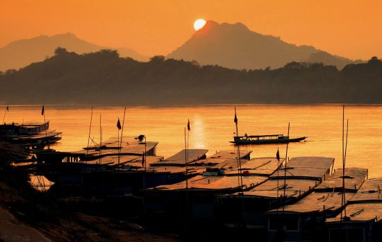 Sunset Cruise auf dem Mekong in Luang Prabang: Luang Prabang: Mekong River Port
