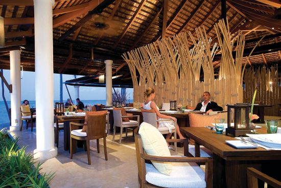 Melati Beach Resort & Spa in Ko Samui:  Beach Restaurant