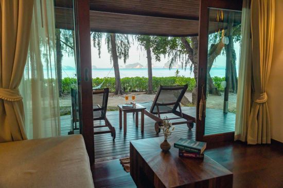 Tup Kaek Sunset Beach Resort in Krabi:  Deluxe Beach Front Cottage
