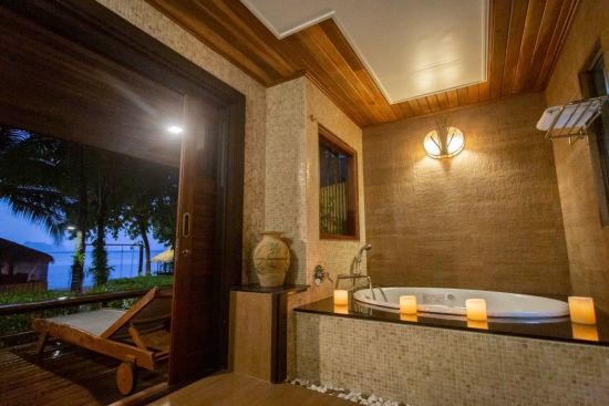 Tup Kaek Sunset Beach Resort in Krabi:  Deluxe Pool Access