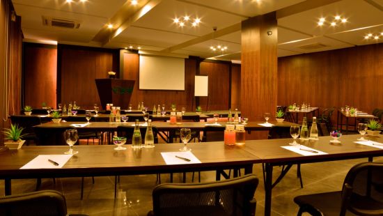 Emerald Palace à Naypyitaw:  Meetings & Events 1