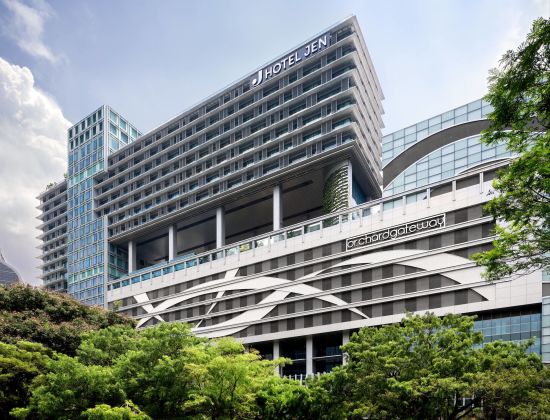 Jen Orchardgateway in Singapur:  Facade Day