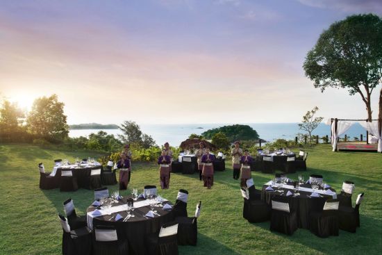 Banyan Tree Bintan:  One Tree Hill Dining