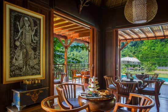 Mandapa, A Ritz-Carlton Reserve à Ubud:  Afternoon Tea at The Library