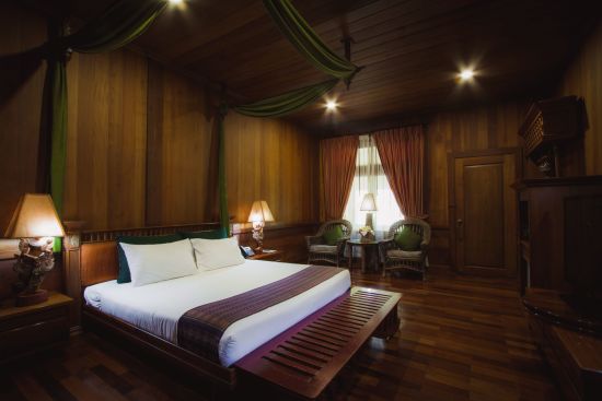 Rupar Mandalar à Mandalay:  Deluxe Balcony | Deluxe Double Bedroom