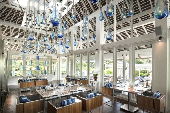 Anantara Mai Khao Phuket Villas:  Restaurant Sea Fire Salt | Indoor
