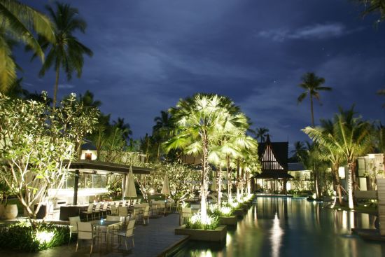 Twinpalms Surin Phuket Resort:  Swimming Pool