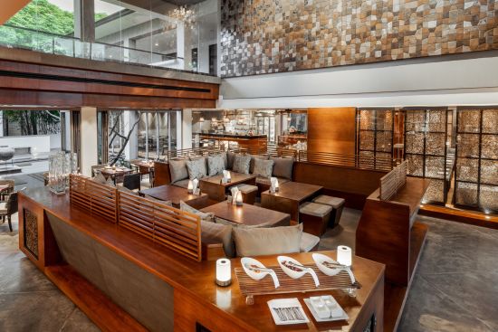 Twinpalms Surin Phuket Resort:  Oriental Spoon Restaurant