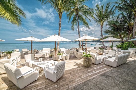 Twinpalms Surin Phuket Resort:  Palm Seaside Lounge