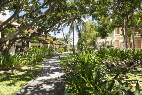 Anantara Hoi An Resort:  Pathway to the River
