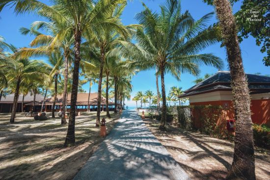 Beyond Resort Khaolak in Khao Lak:  Resort grounds