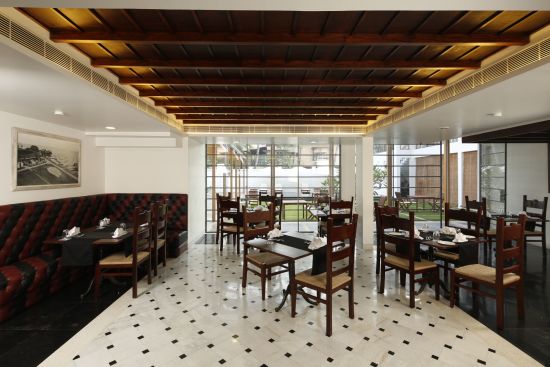 Eighth Bastion à Kochi: f&b: 