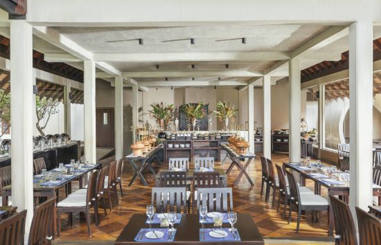 Uga Bay à Passekudah:  Main Restaurant