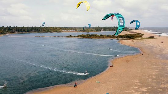 Elements Beach & Nature Resort à Kalpitiya:  Kite Surfing
