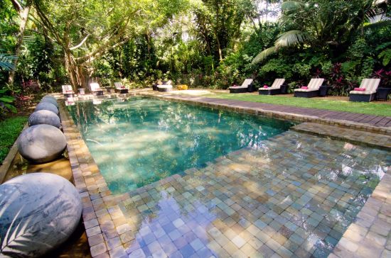 Wallawwa à Colombo:  Gardens & Pool