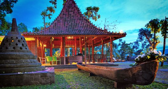 Plataran Borobudur Resort & Spa in Yogyakarta: f&b: 