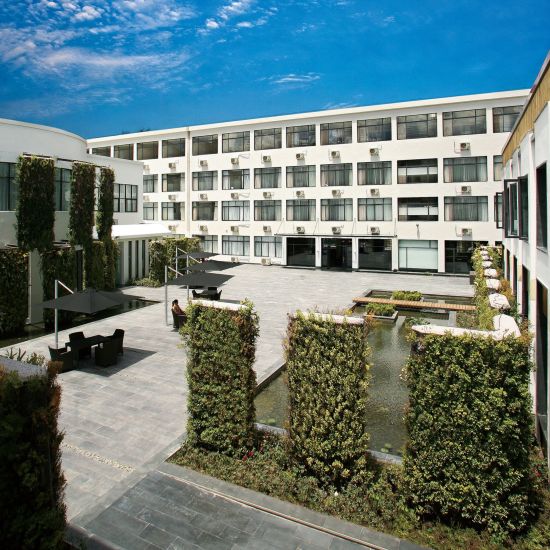 Four Points by Sheraton à Lhasa:  Courtyard