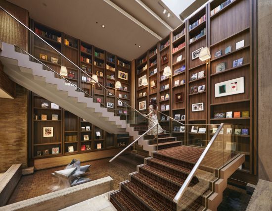 Shiba Park Hotel à Tokyo:  Central Staircase
