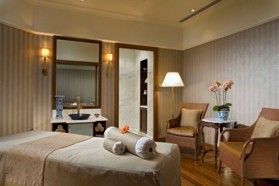 Raffles Singapore in Singapur:  Spa Suite