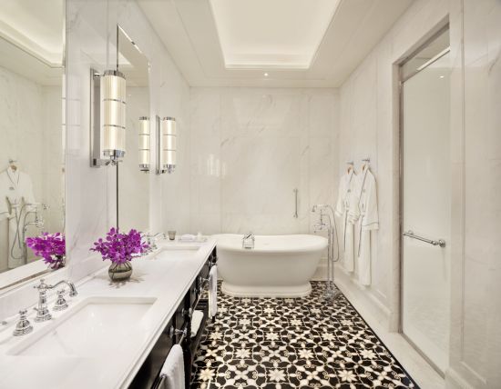 Raffles Singapore in Singapur:  Personality Suite | Bathroom