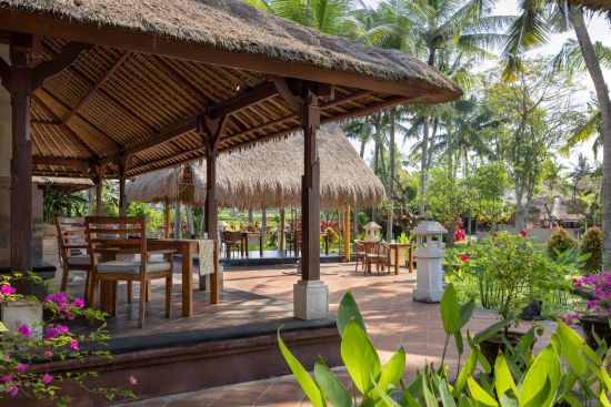 The Ubud Village Resort & Spa:  Angkul Angkul Restaurant