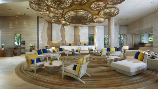 Amari Phuket:  Lobby