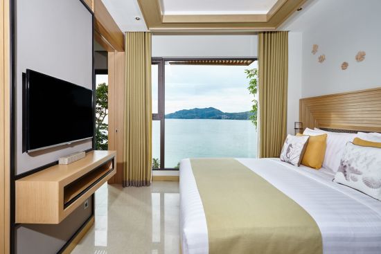Amari Phuket:  1-Bedroom Suite Ocean View Coral Lounge
