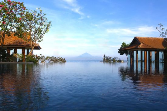 Sudamala Resort, Senggigi, Lombok:  Swimming pool