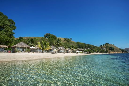 Sudamala Resort Seraya in Labuan Bajo:  Beach