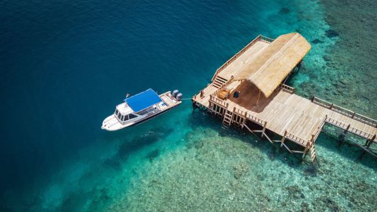 Sudamala Resort Seraya à Labuan Bajo:  Boat jetty
