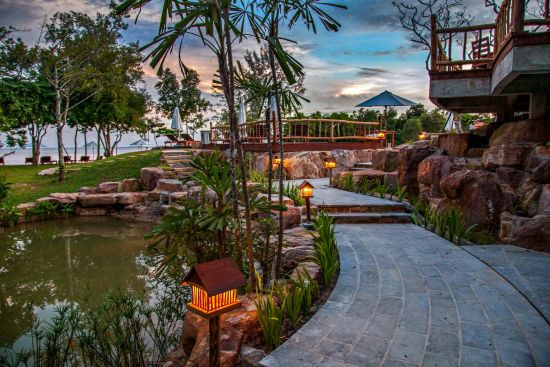 Green Bay Phu Quoc Resort & Spa:  Garden