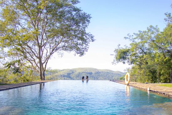 Living Heritage Koslanda in Ella/Haputale/Koslanda:  Romantic Hotel Infinity pool Sri Lanka