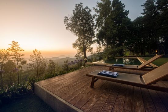 Goatfell in Nuwara Eliya:  Pool and view