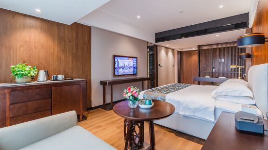 Jolie Vue Boutique Hotel in Guilin:  Deluxe room